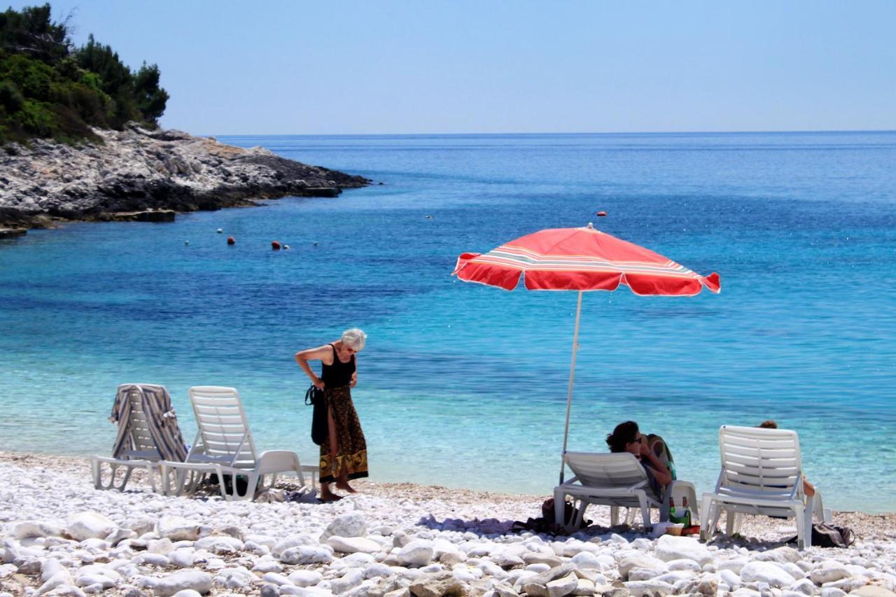 Apartments And Rooms With Parking Space Hvar - 13161 ฮวาร์ ภายนอก รูปภาพ